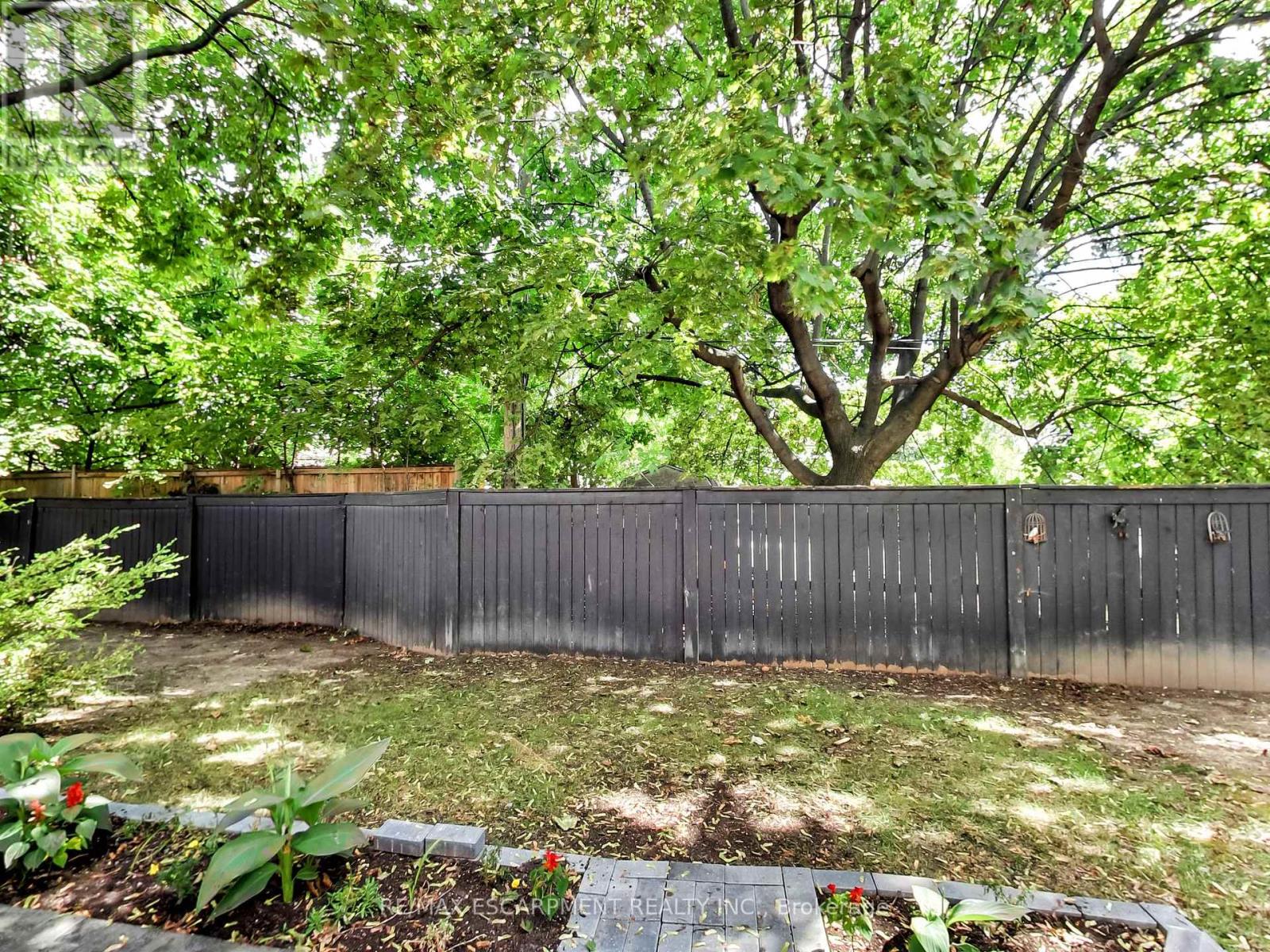 31 Briar Path, Brampton, Ontario  L6T 2A3 - Photo 38 - W12386293
