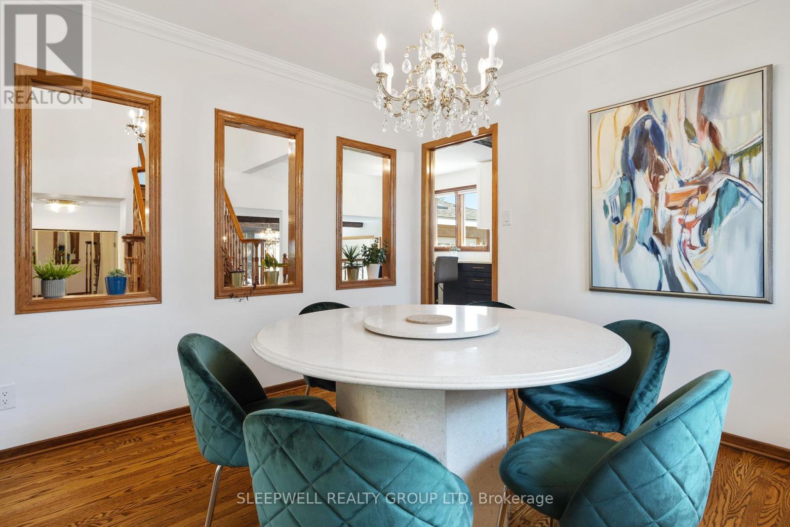 1545 Prince Of Wales Drive, Ottawa, Ontario  K2C 1N9 - Photo 8 - X12386320