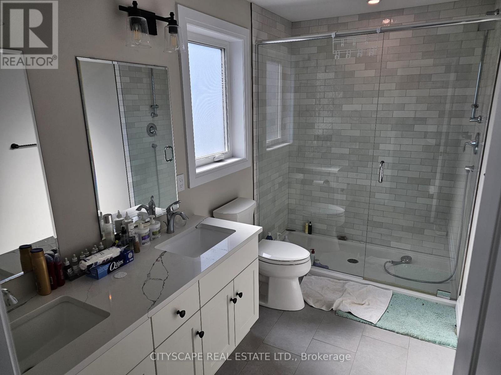 274 Bell Street, Ingersoll, Ontario  M5C 2P3 - Photo 17 - X12386250