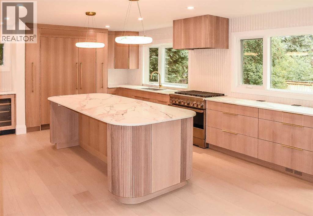 Property at 5704 Ladbrooke Drive SW image 3