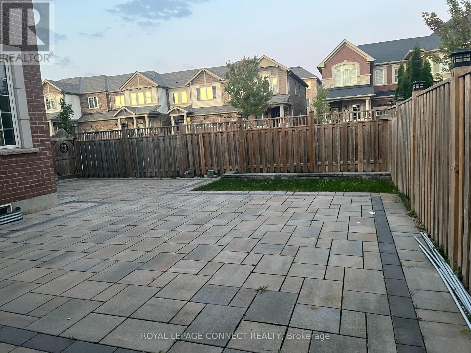 2427 Moonlight Crescent, Pickering, Ontario  L1X 0E9 - Photo 38 - E12386330