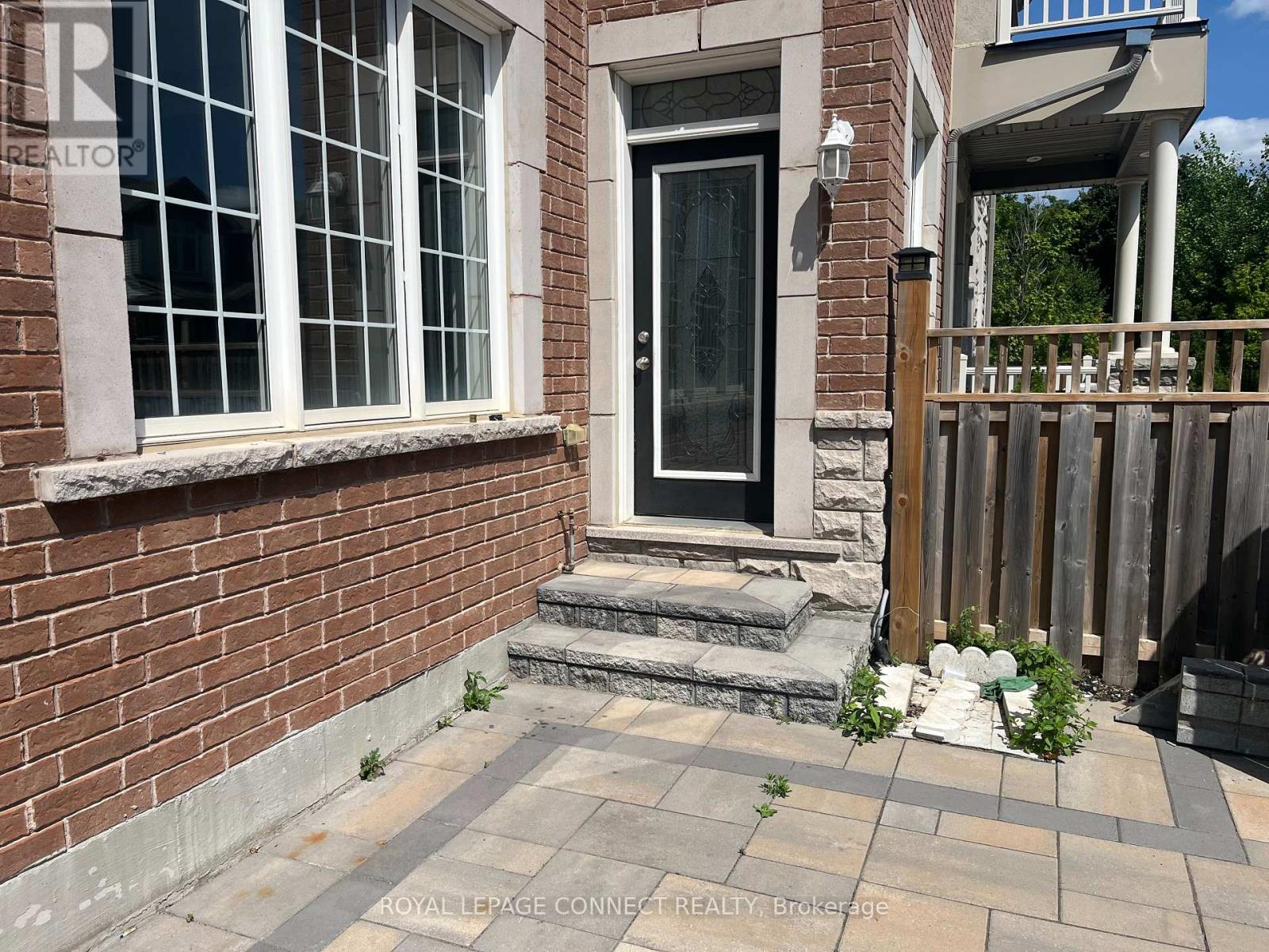2427 Moonlight Crescent, Pickering, Ontario  L1X 0E9 - Photo 9 - E12386330