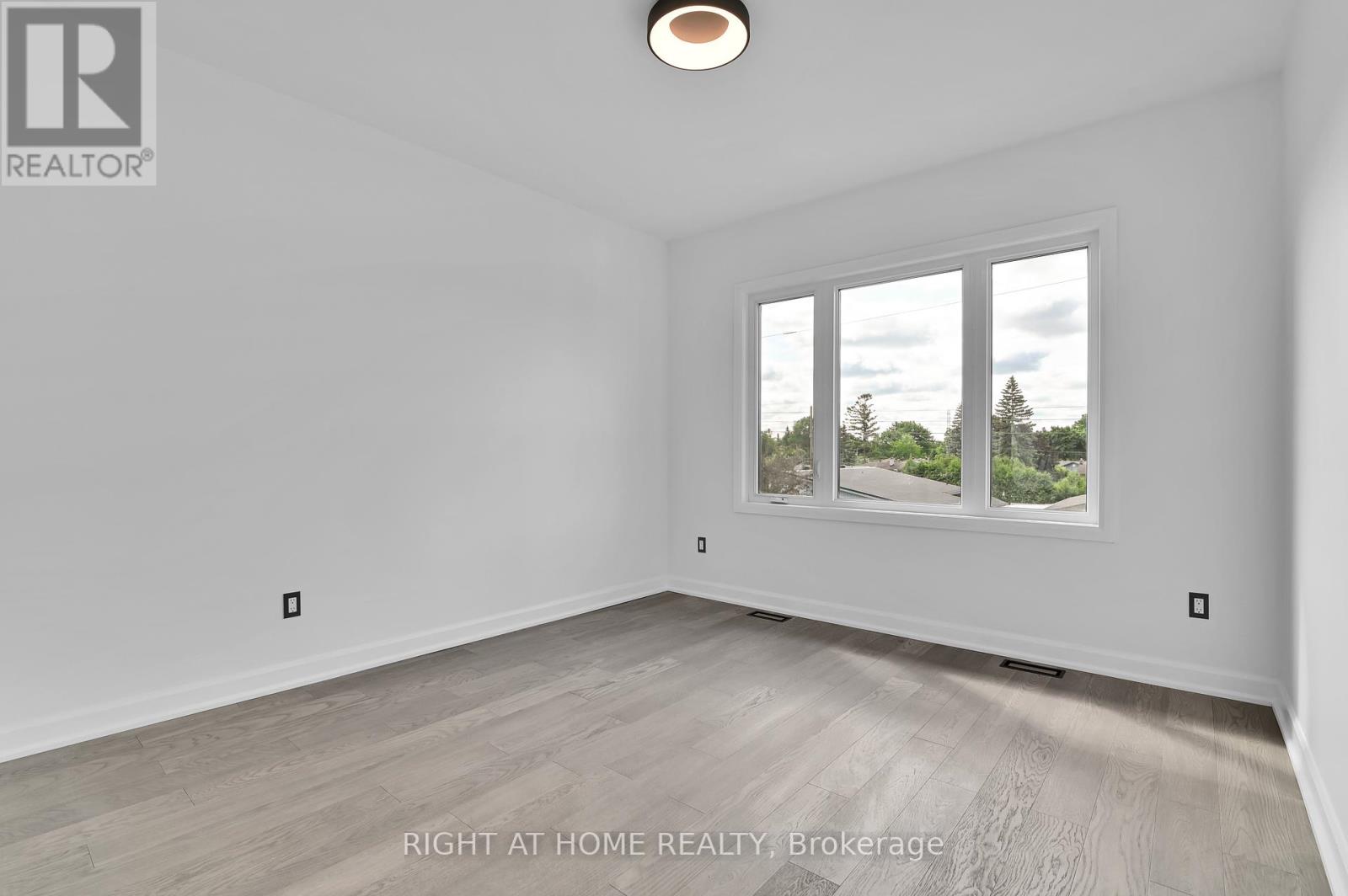 103 Fieldrow Street, Ottawa, Ontario  K2G 2Y8 - Photo 25 - X12386355