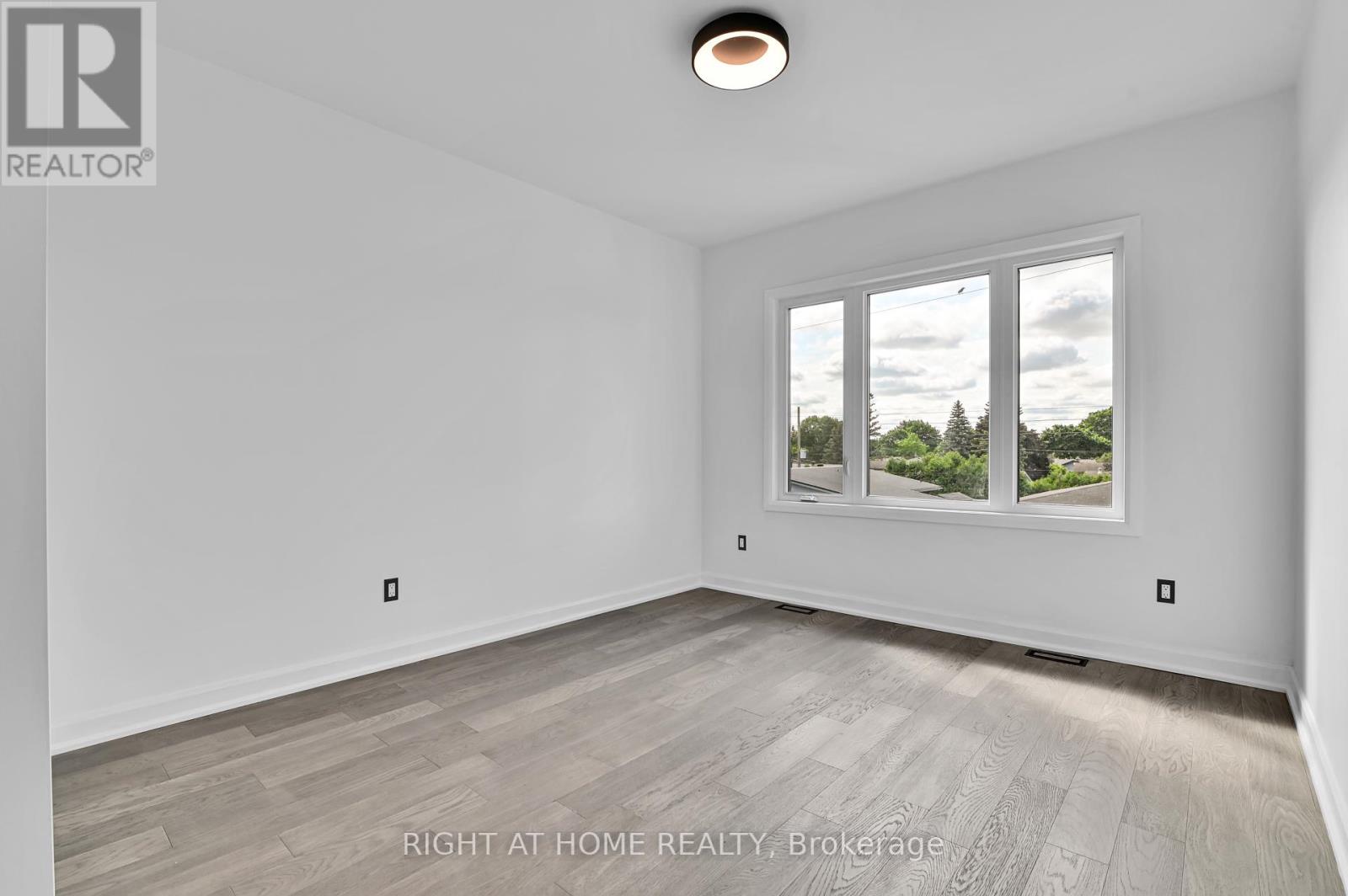 103 Fieldrow Street, Ottawa, Ontario  K2G 2Y8 - Photo 27 - X12386355