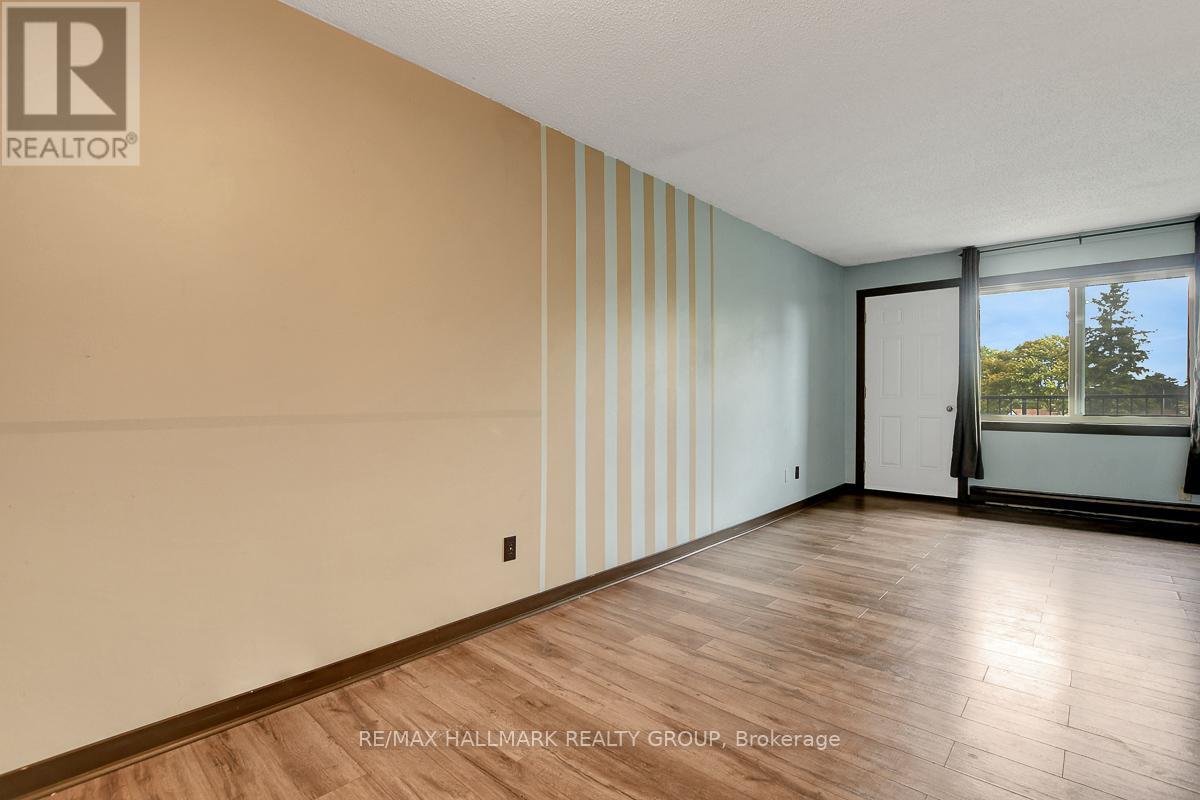 401c - 2041 Arrowsmith Drive, Ottawa, Ontario  K1J 7V7 - Photo 10 - X12386366