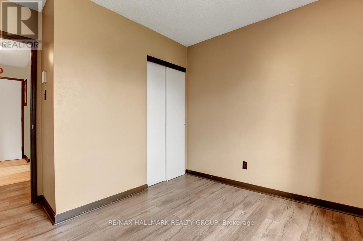 401c - 2041 Arrowsmith Drive, Ottawa, Ontario  K1J 7V7 - Photo 17 - X12386366