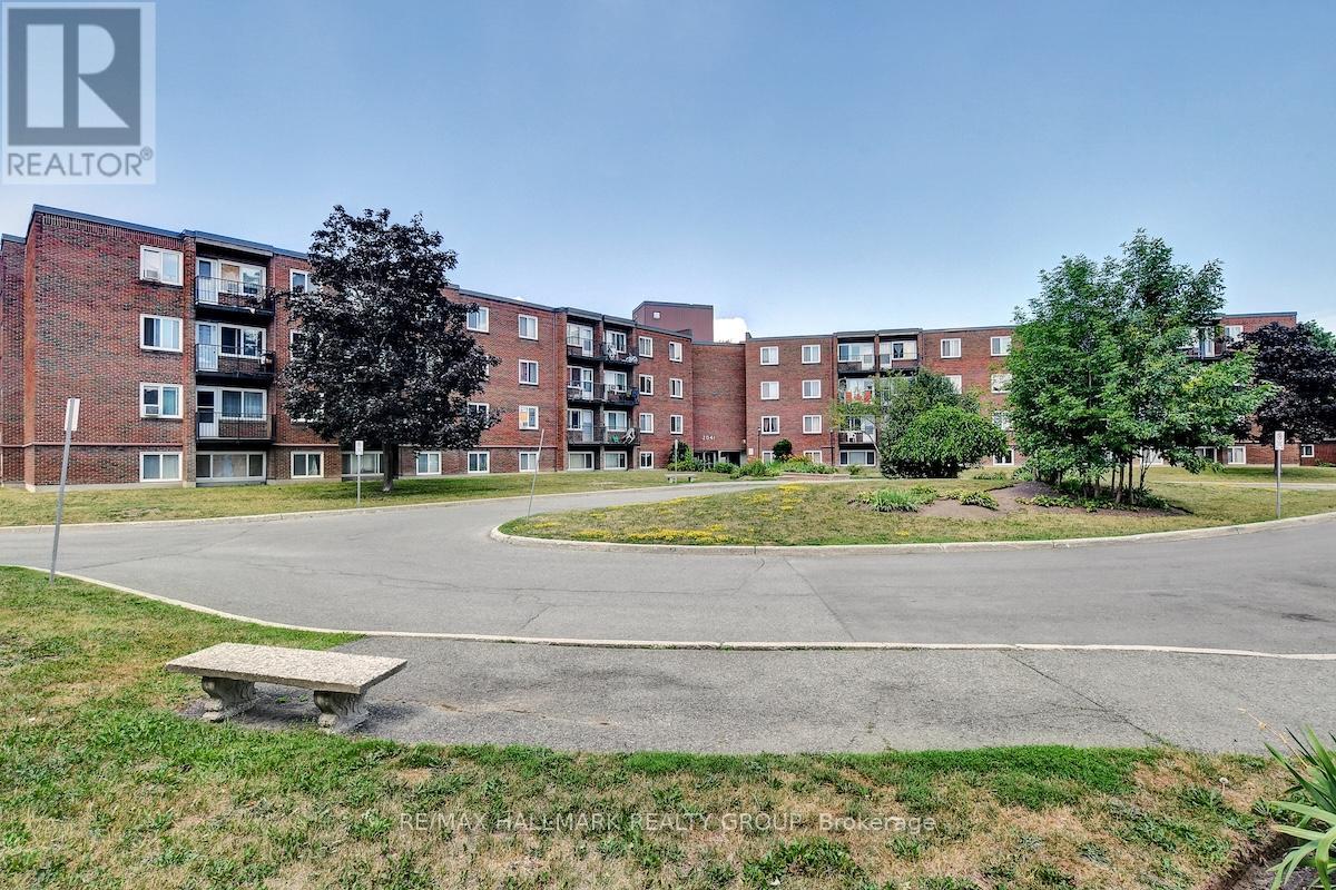 401c - 2041 Arrowsmith Drive, Ottawa, Ontario  K1J 7V7 - Photo 24 - X12386366