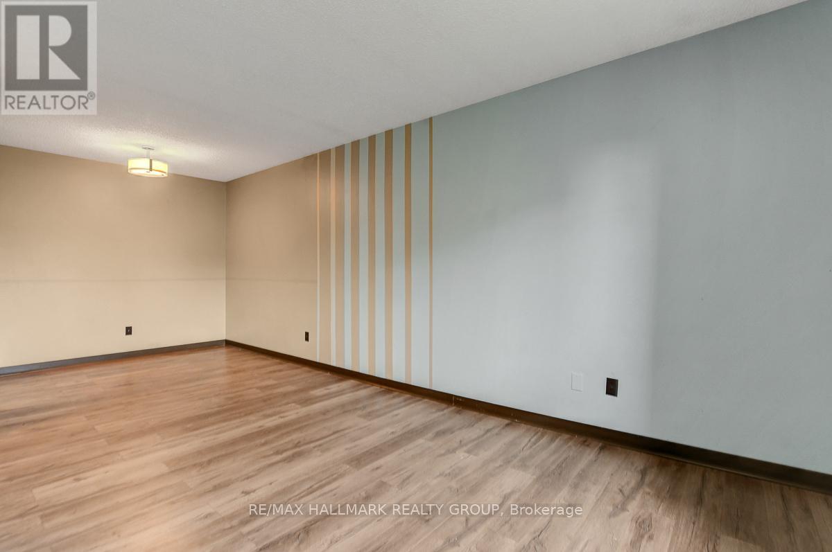 401c - 2041 Arrowsmith Drive, Ottawa, Ontario  K1J 7V7 - Photo 7 - X12386366