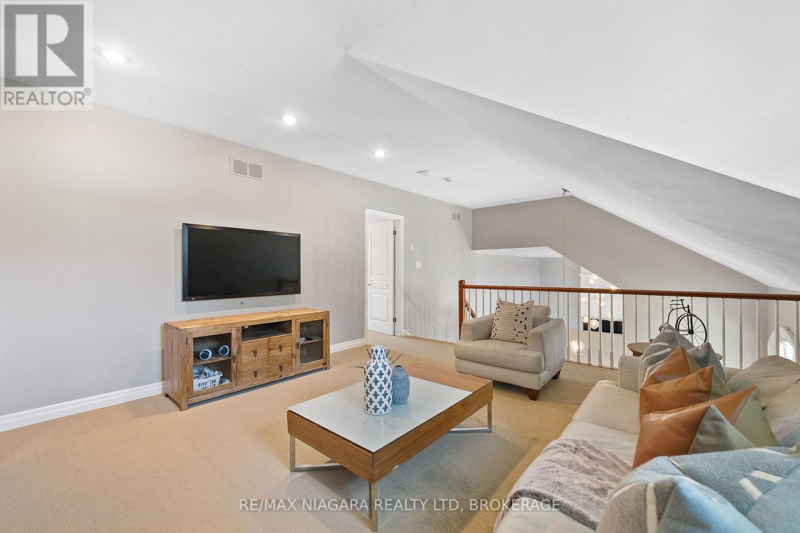 1 Graham Avenue, St. Catharines, Ontario  L2N 5L1 - Photo 23 - X12386378