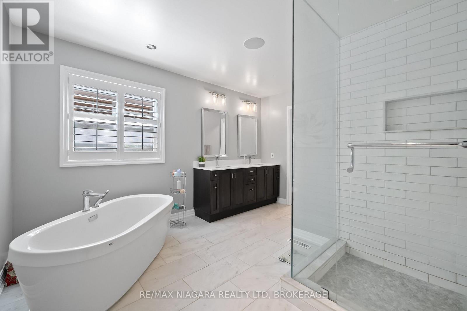 1 Graham Avenue, St. Catharines, Ontario  L2N 5L1 - Photo 15 - X12386379