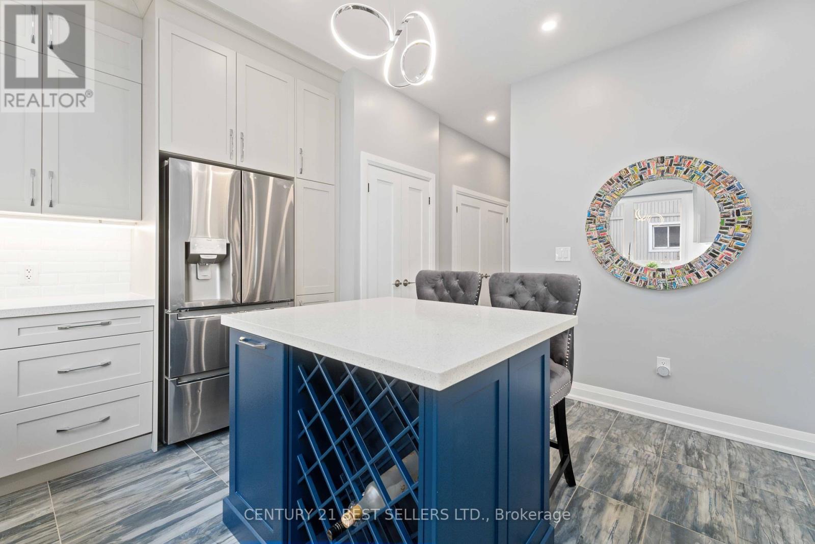599 Beach Boulevard, Hamilton, Ontario  L8H 6X8 - Photo 26 - X12386335