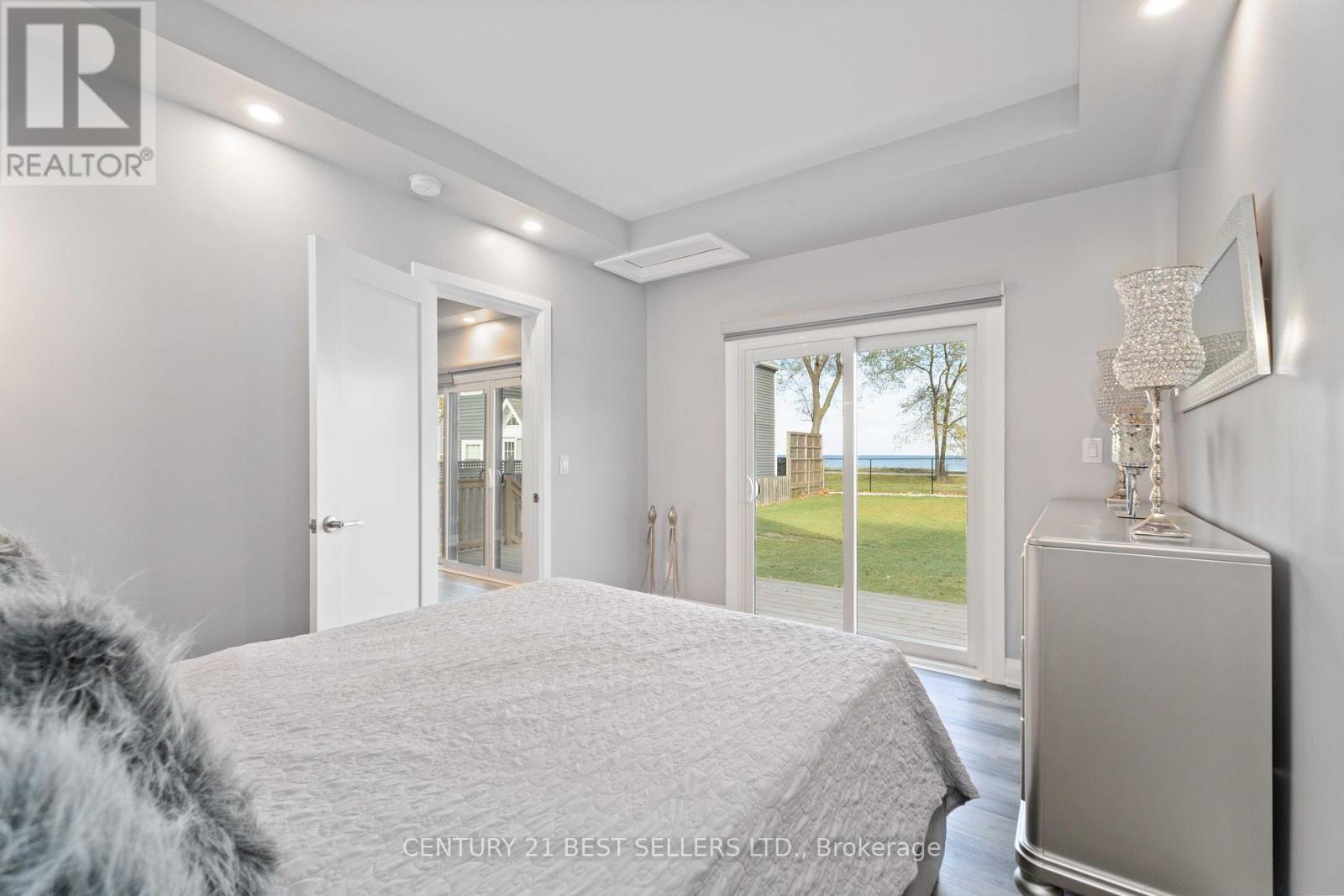599 Beach Boulevard, Hamilton, Ontario  L8H 6X8 - Photo 31 - X12386335