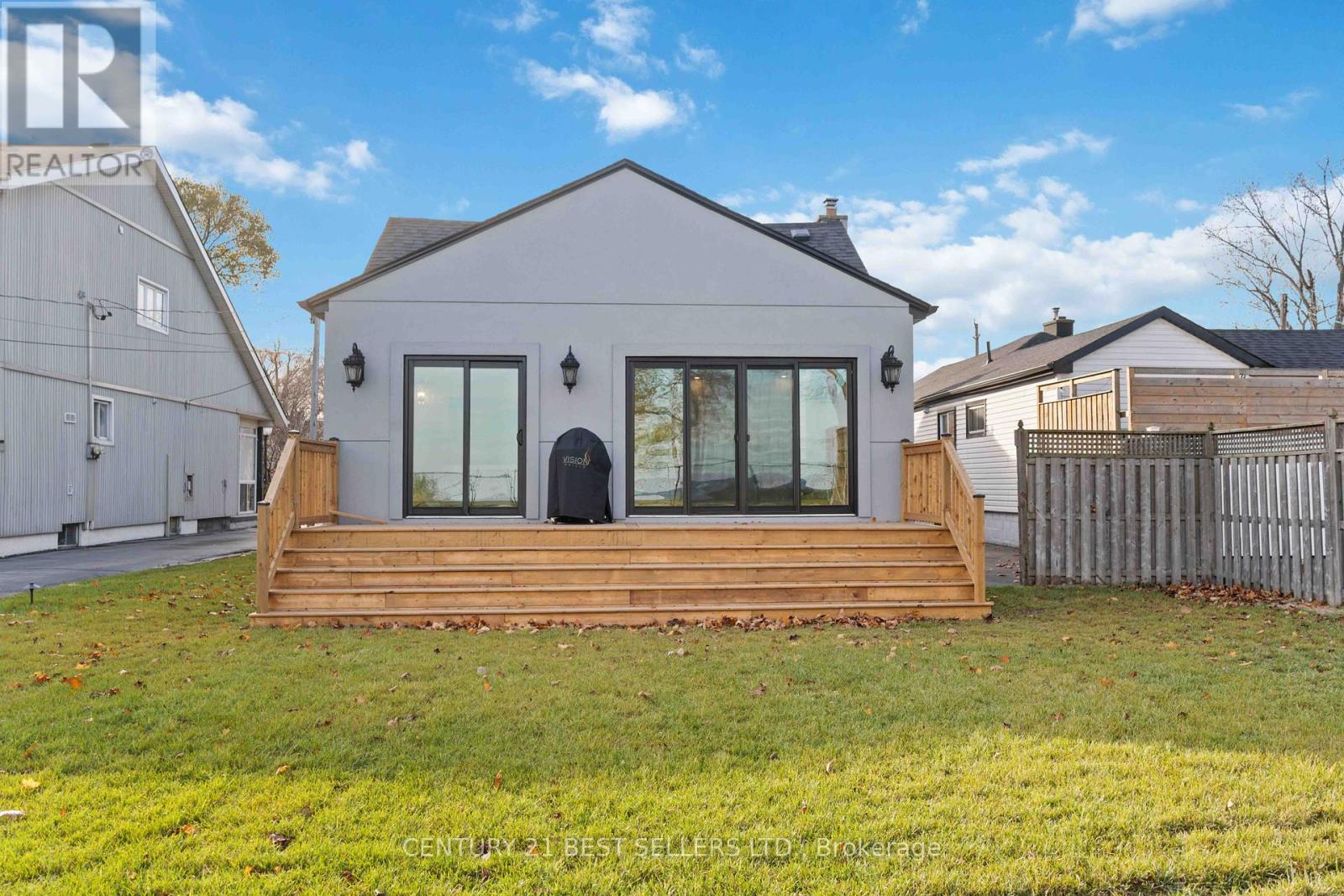 599 Beach Boulevard, Hamilton, Ontario  L8H 6X8 - Photo 41 - X12386335