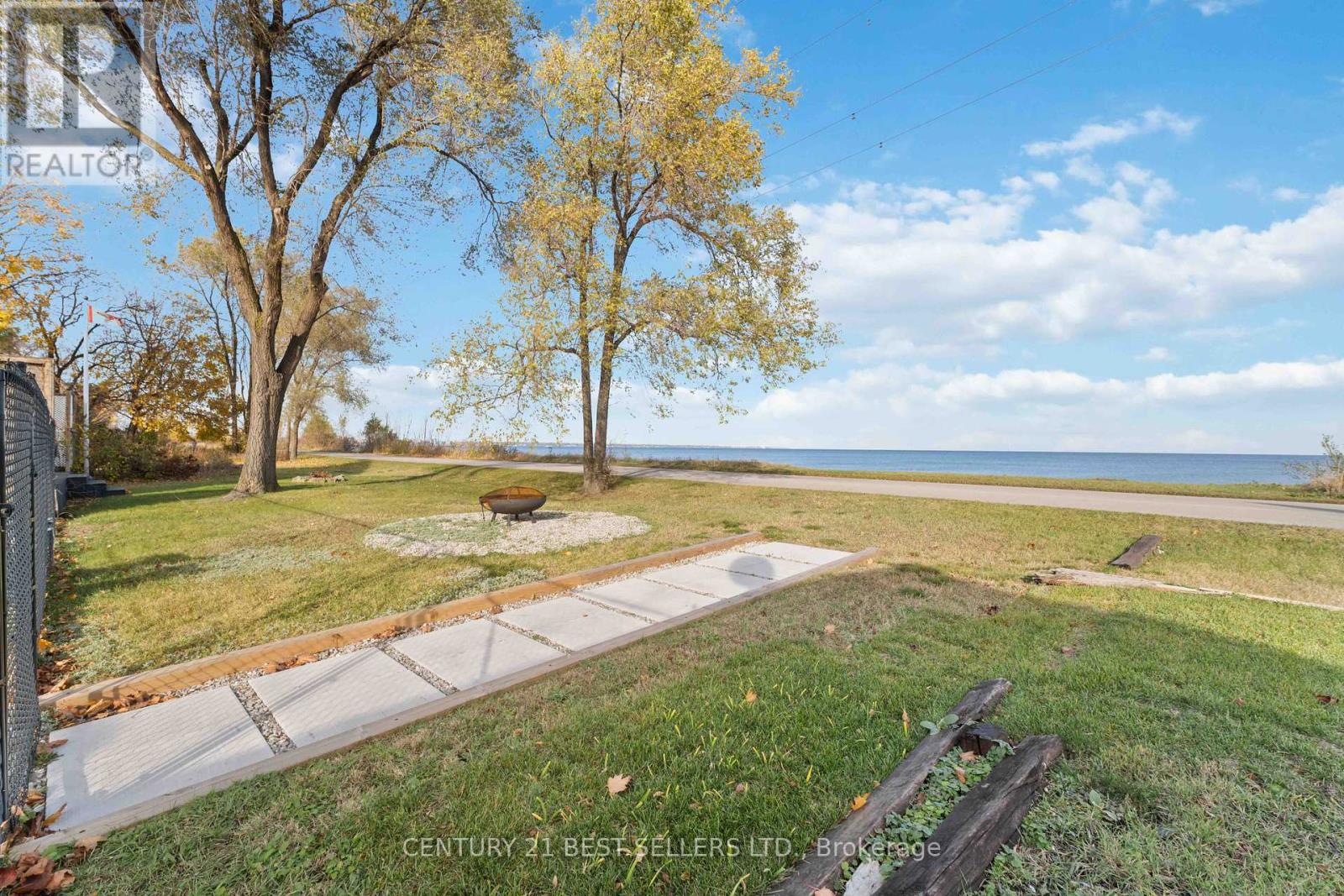 599 Beach Boulevard, Hamilton, Ontario  L8H 6X8 - Photo 44 - X12386335