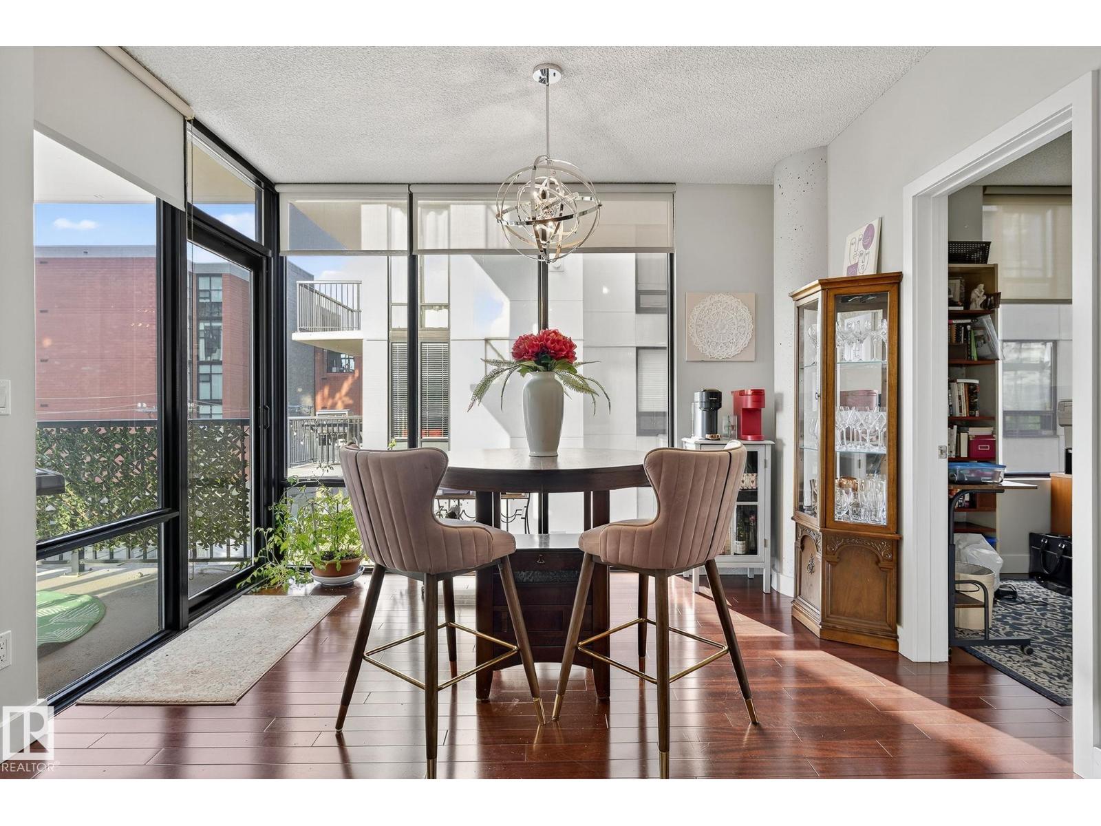 #401 10028 119 St Nw, Edmonton, Alberta  T5K 1Y8 - Photo 1 - E4456550