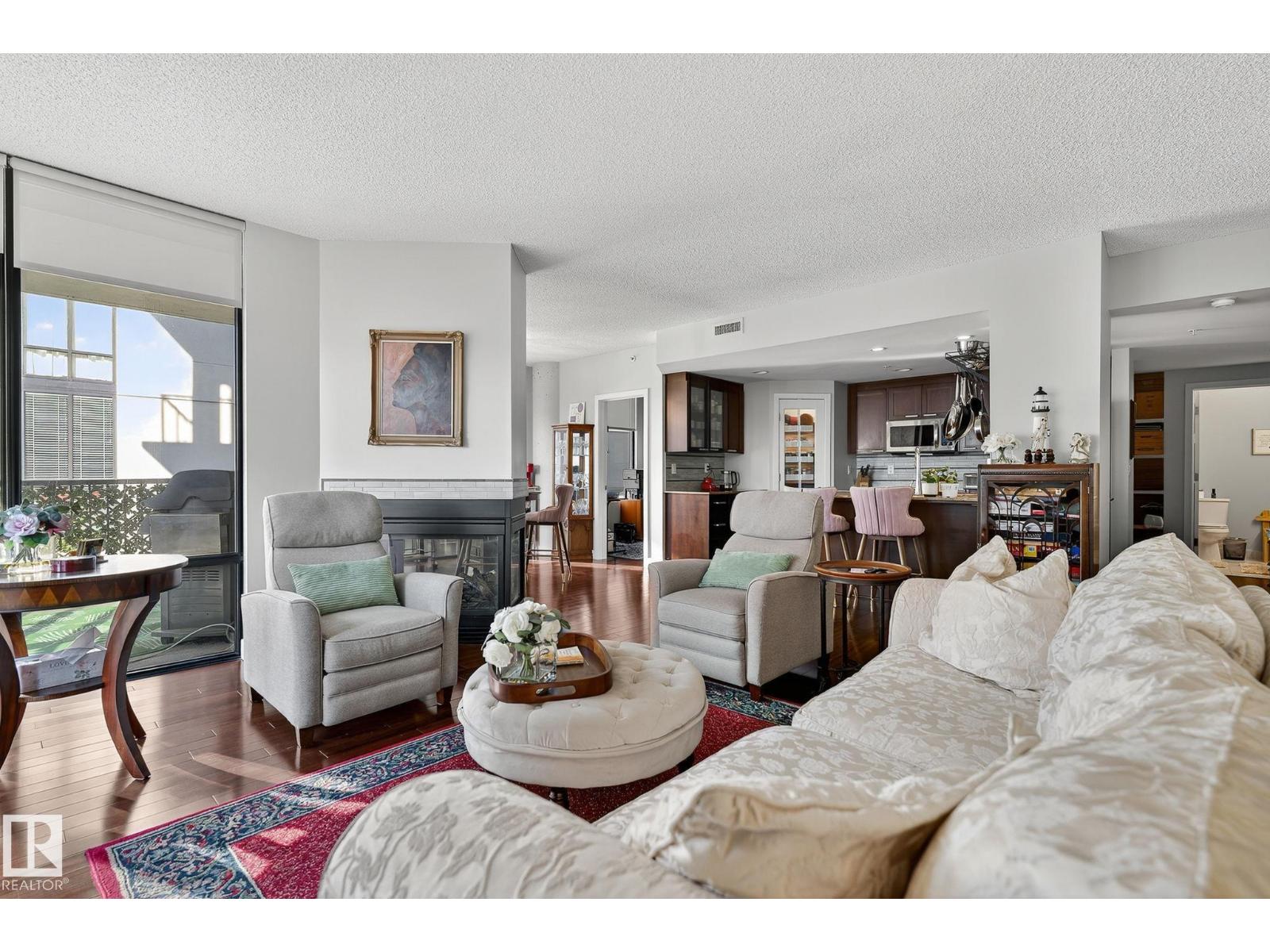 #401 10028 119 St Nw, Edmonton, Alberta  T5K 1Y8 - Photo 3 - E4456550