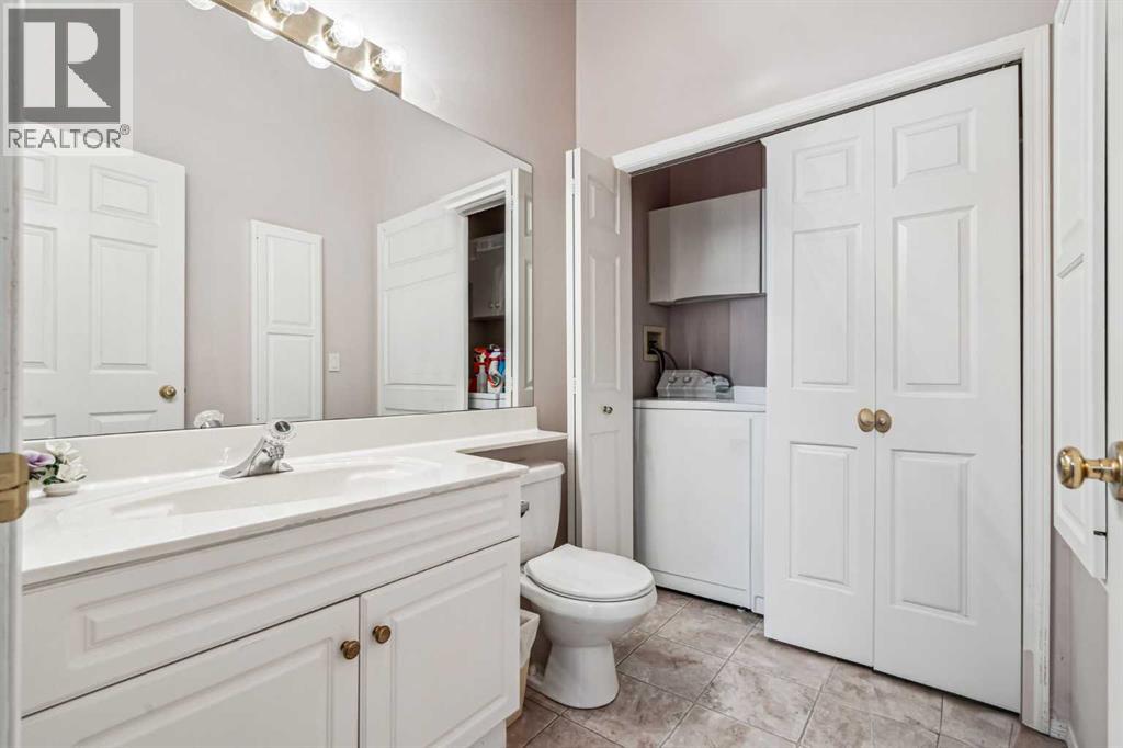 76 Christie Gardens Sw, Calgary, Alberta  T3H 3B5 - Photo 25 - A2213269
