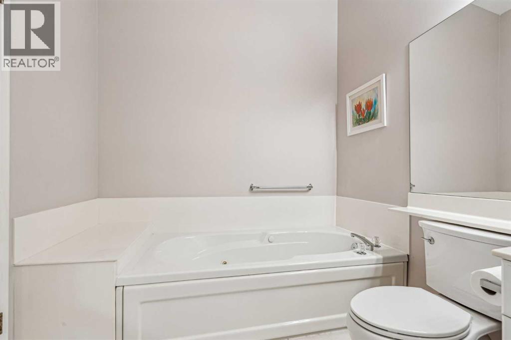 76 Christie Gardens Sw, Calgary, Alberta  T3H 3B5 - Photo 21 - A2213269