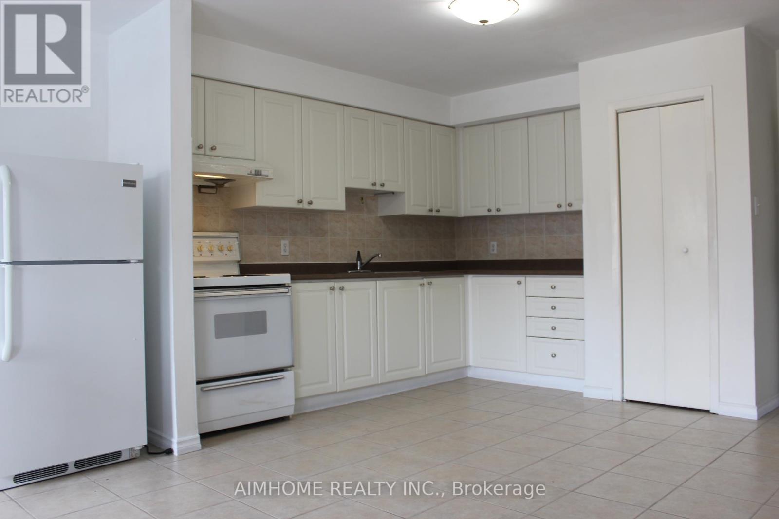 Apt 1 - 1483 Eglinton Avenue W, Toronto, Ontario  M6E 2G6 - Photo 2 - C12386341
