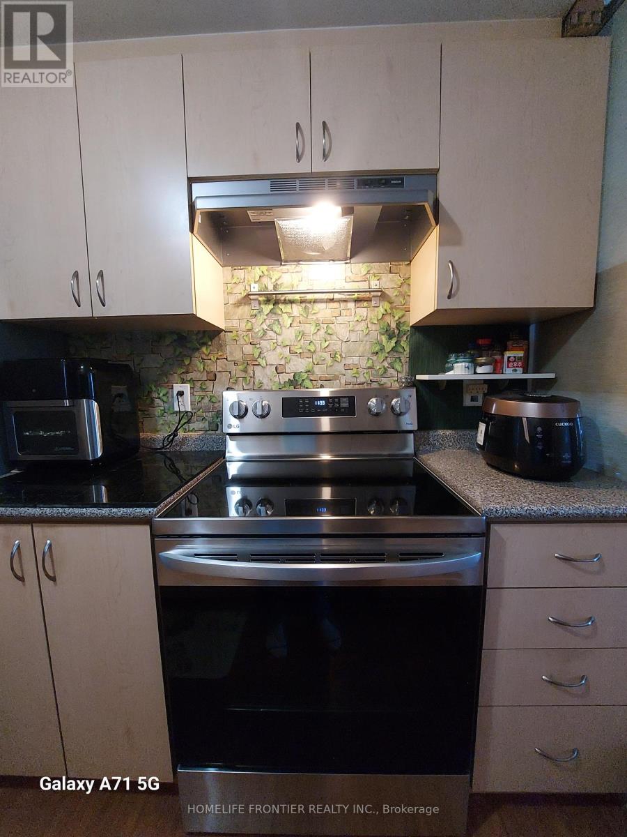 911 - 15 Maplewood Avenue, Toronto (Humewood-Cedarvale), Ontario  M6C 4B4 - Photo 25 - C12386398