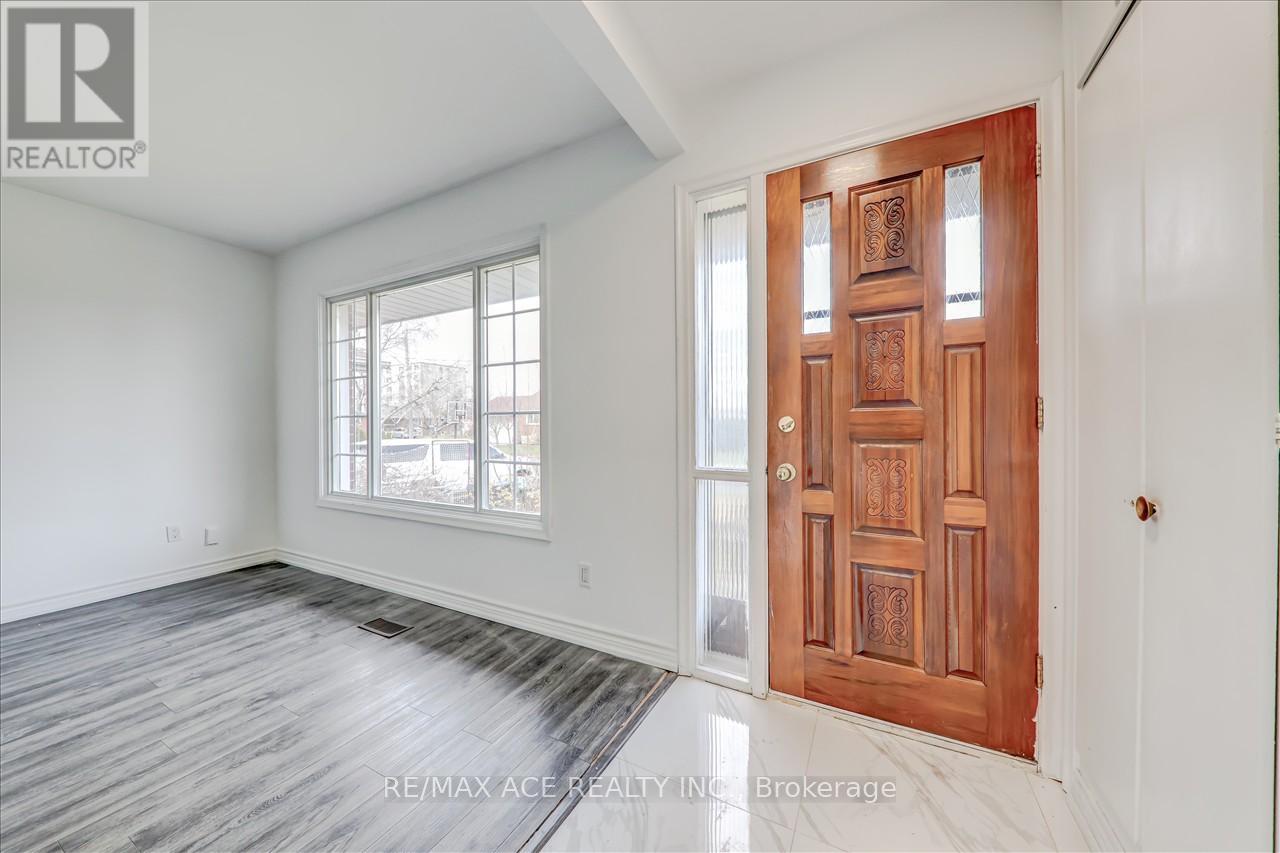 Main - 3 Annaree Drive, Toronto, Ontario  M1R 4L3 - Photo 6 - E12386357