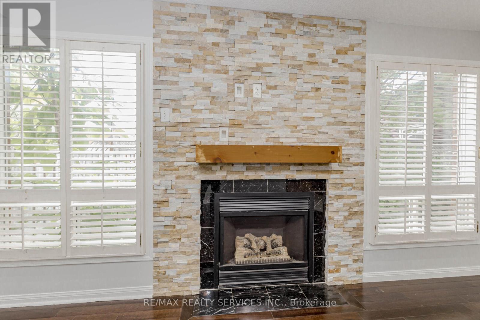 106 Narrow Valley Crescent, Brampton (Sandringham-Wellington), Ontario  L6R 2M6 - Photo 24 - W12378123