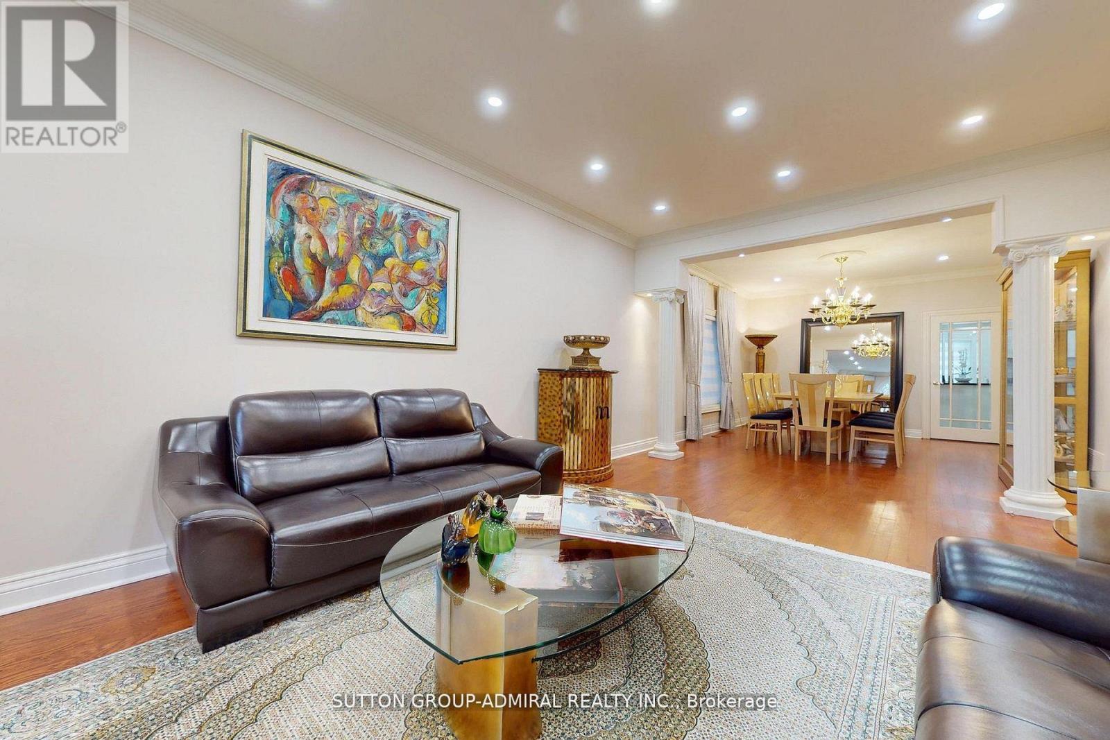 220 King High Drive, Vaughan, Ontario  L4J 3N5 - Photo 4 - N12386336