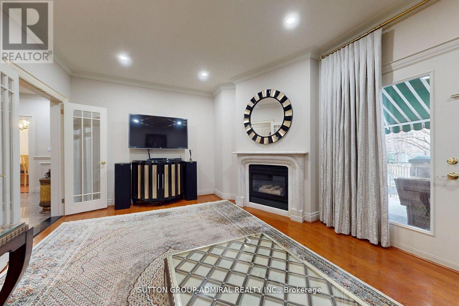 220 King High Drive, Vaughan, Ontario  L4J 3N5 - Photo 6 - N12386336