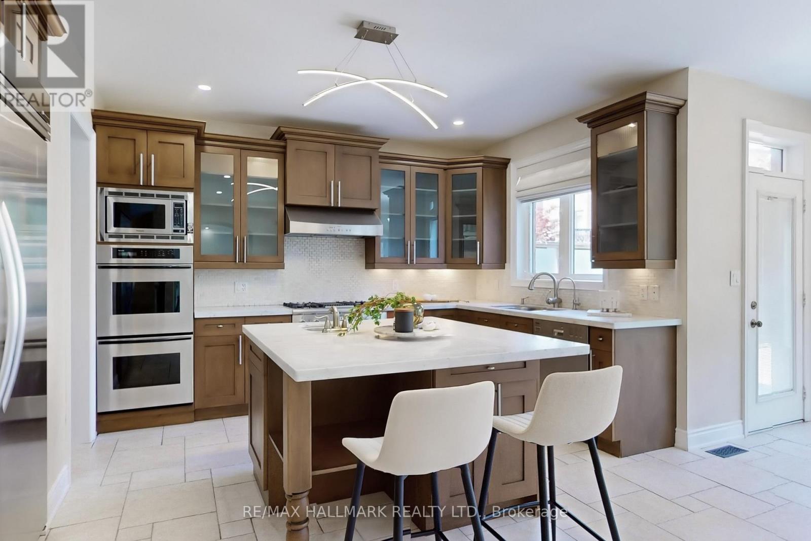 420 Paradelle Drive, Richmond Hill (Oak Ridges Lake Wilcox), Ontario  L4E 4R9 - Photo 10 - N12386339