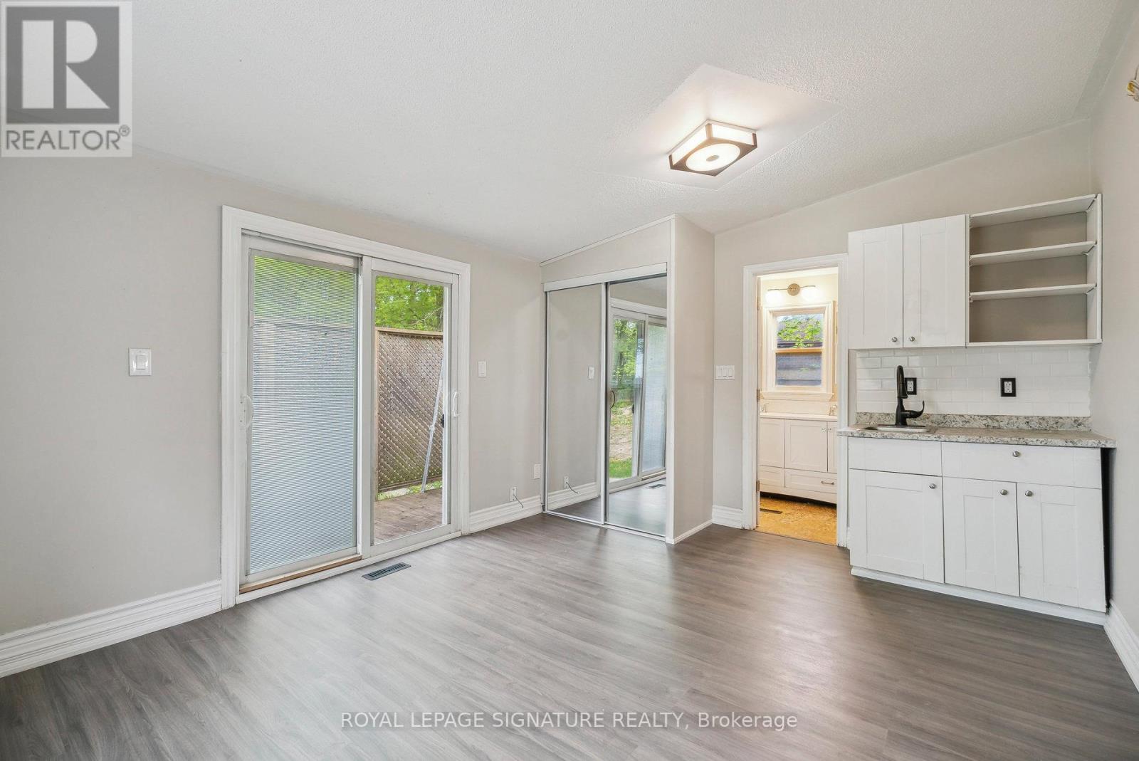 4290 Yonge Street, Bradford West Gwillimbury, Ontario  L0L 1R0 - Photo 16 - N12386389