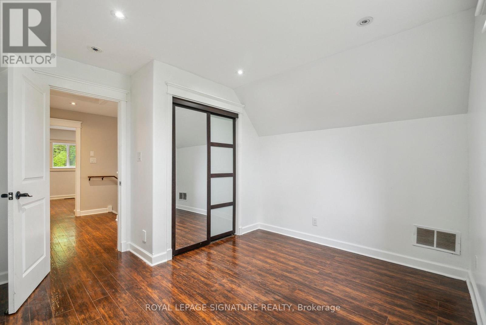 4290 Yonge Street, Bradford West Gwillimbury, Ontario  L0L 1R0 - Photo 29 - N12386389