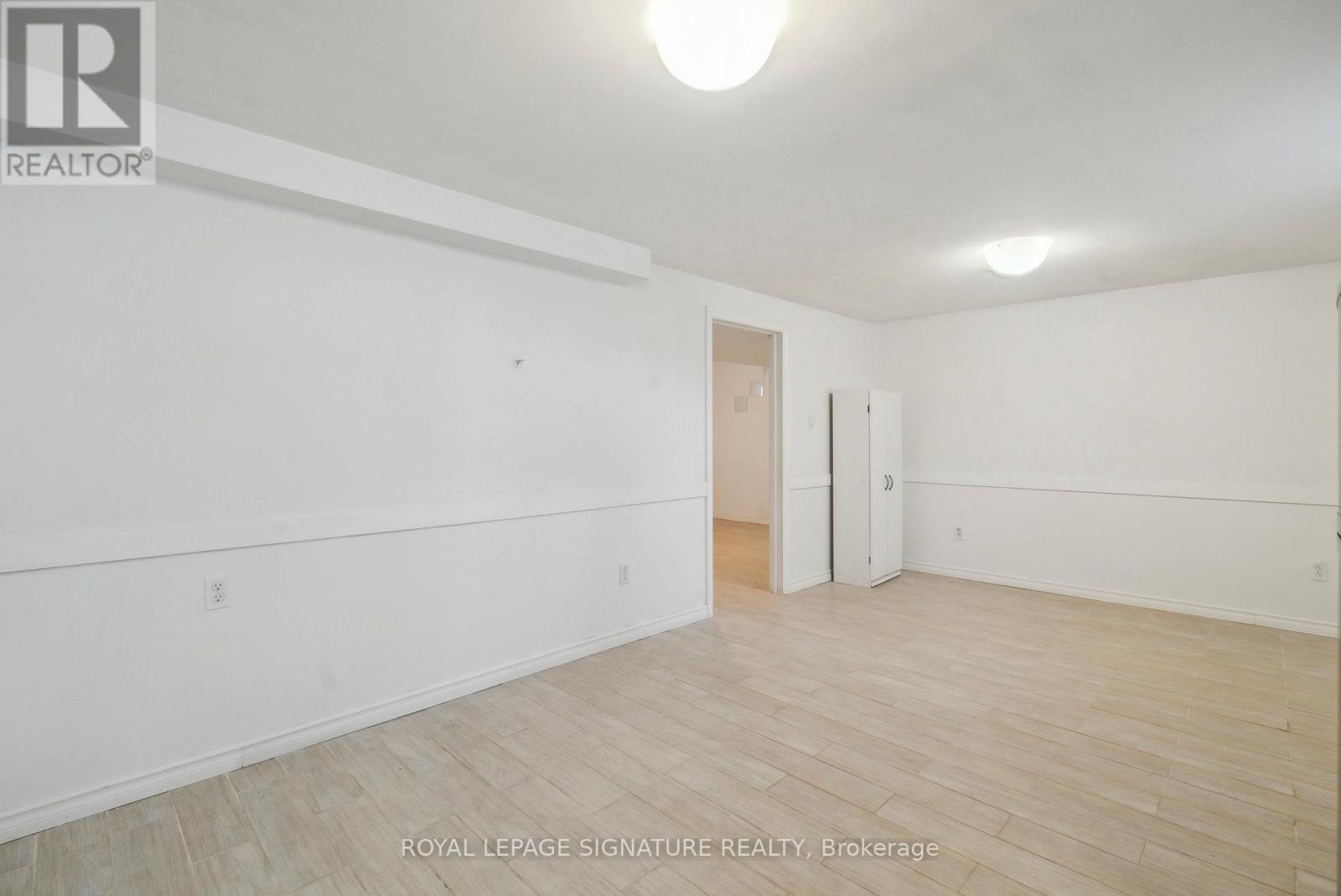 4290 Yonge Street, Bradford West Gwillimbury, Ontario  L0L 1R0 - Photo 40 - N12386389