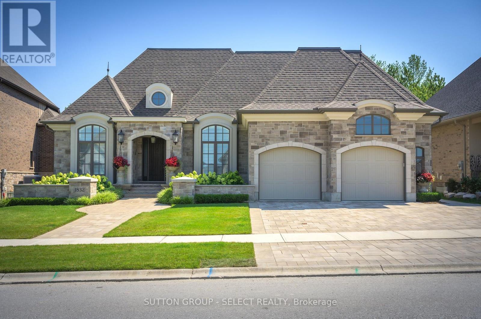 1832 Upper West Avenue, London South (South B), Ontario  N6K 0H9 - Photo 1 - X12386429