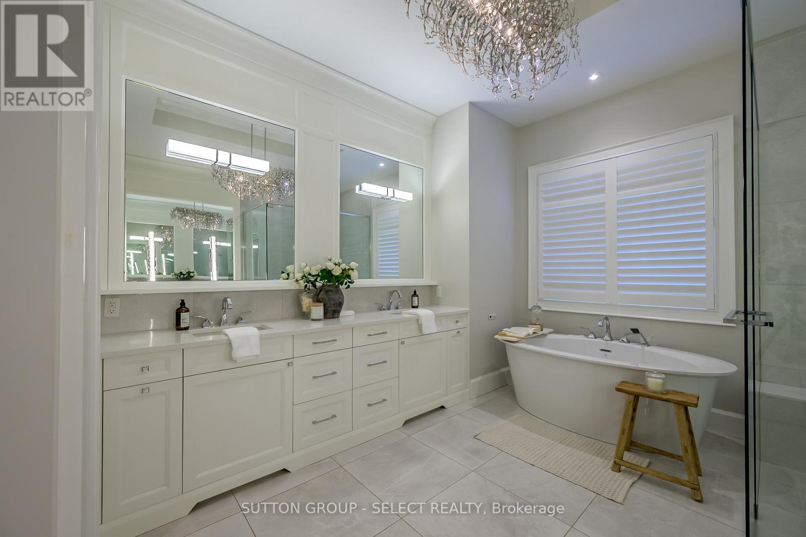 1832 Upper West Avenue, London South (South B), Ontario  N6K 0H9 - Photo 17 - X12386429