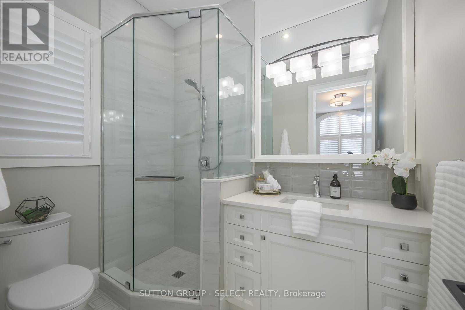 1832 Upper West Avenue, London South (South B), Ontario  N6K 0H9 - Photo 24 - X12386429
