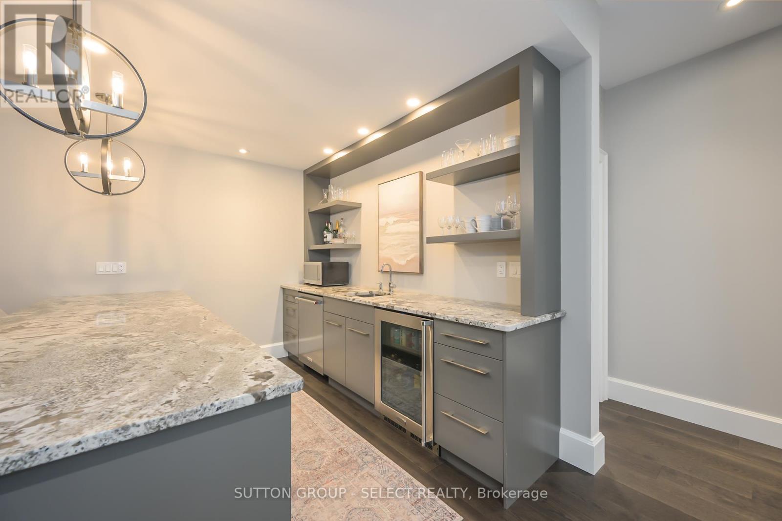 1832 Upper West Avenue, London South (South B), Ontario  N6K 0H9 - Photo 30 - X12386429