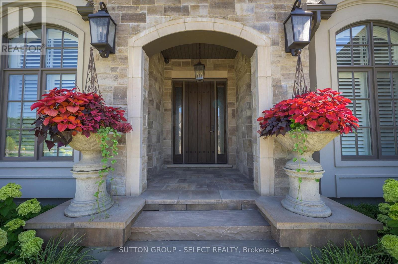 1832 Upper West Avenue, London South (South B), Ontario  N6K 0H9 - Photo 6 - X12386429