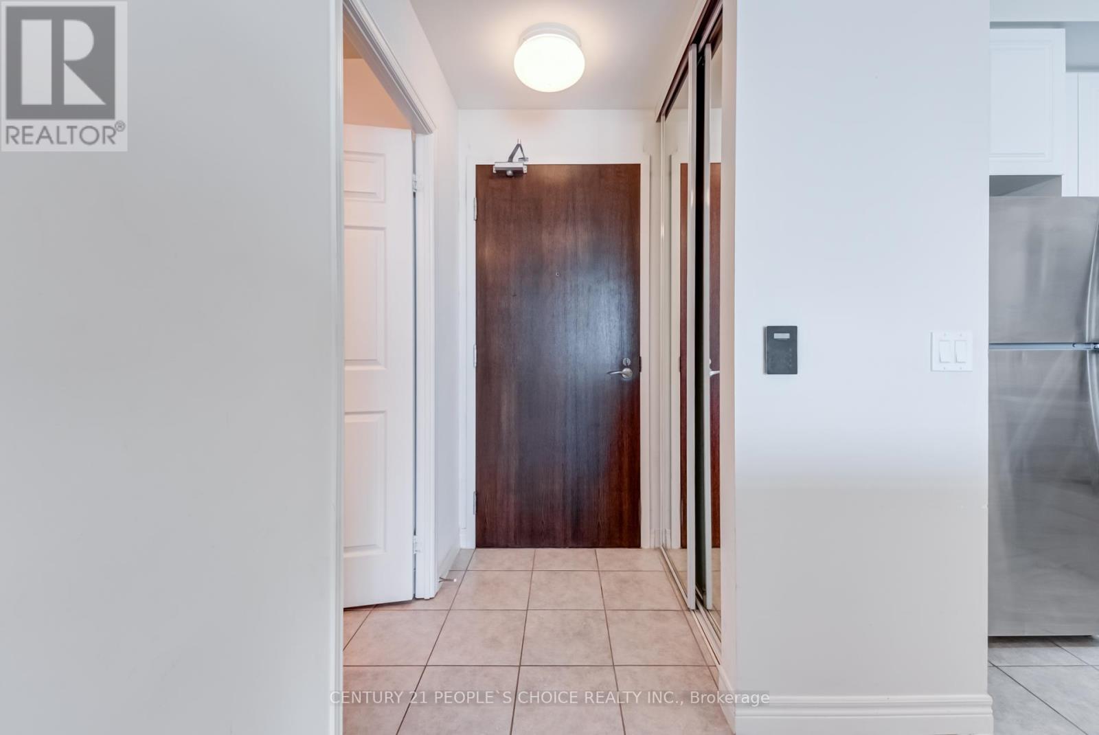 2118 - 339 Rathburn Road, Mississauga (City Centre), Ontario  L5B 0K6 - Photo 6 - W12386349