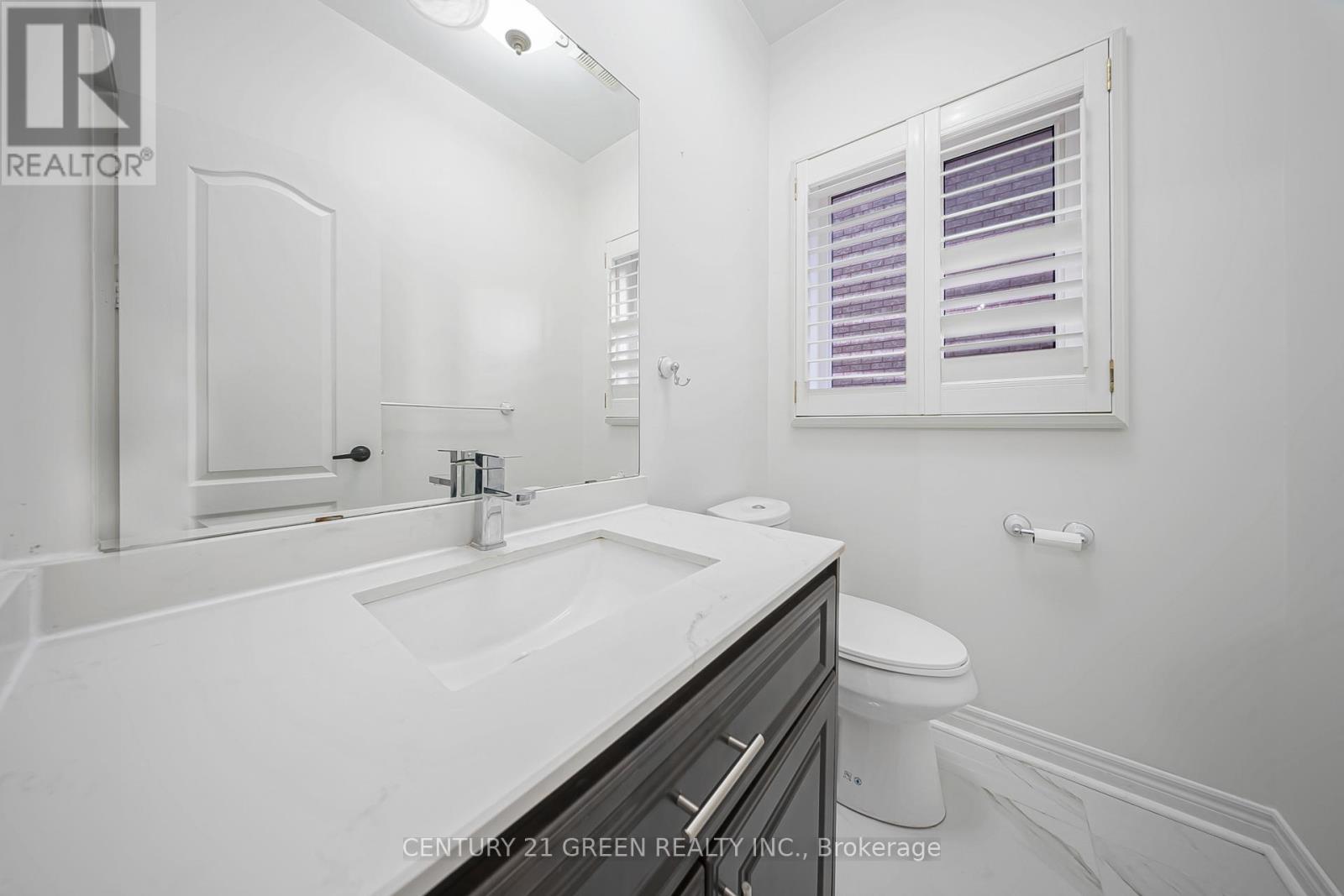 486 Fernforest Drive, Brampton, Ontario  L6R 2V4 - Photo 17 - W12386370