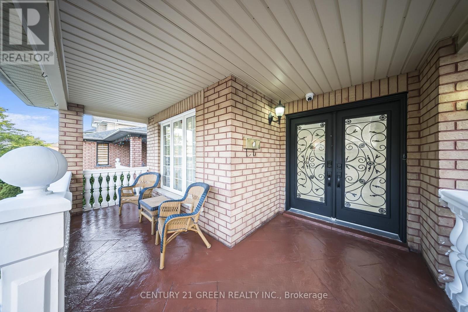 486 Fernforest Drive, Brampton, Ontario  L6R 2V4 - Photo 4 - W12386370