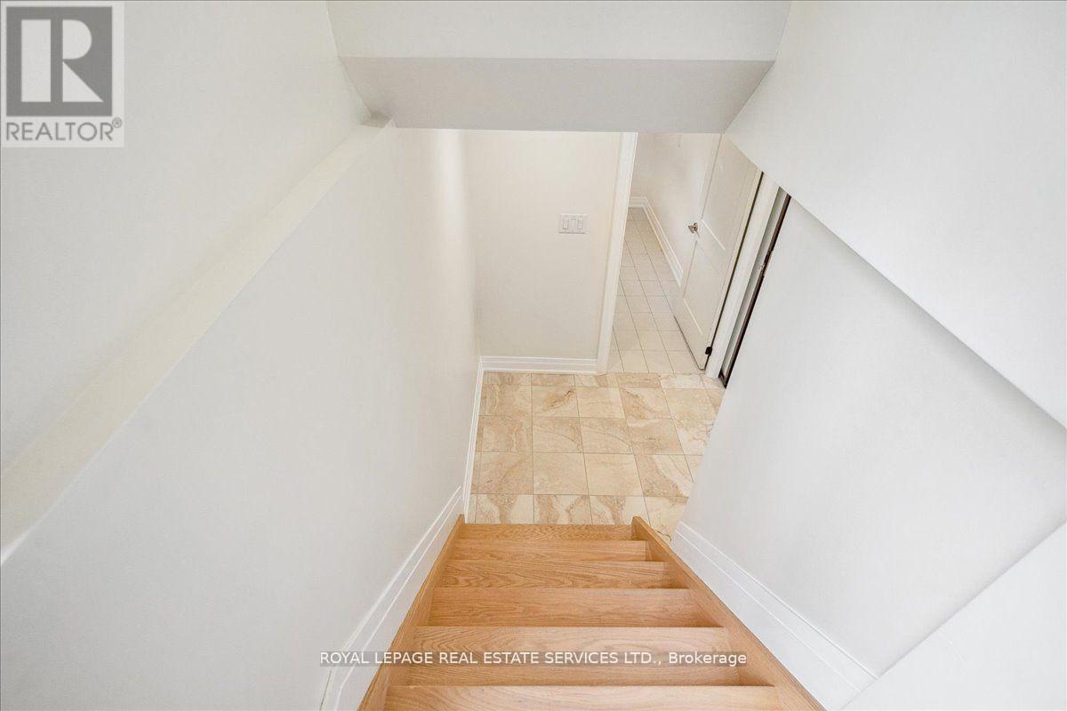 14 Ramsbury Road, Toronto, Ontario  M8Z 4V3 - Photo 15 - W12386373