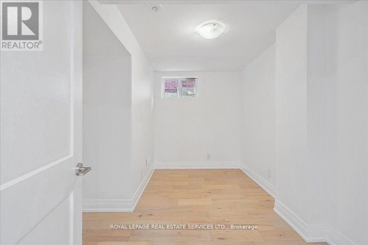 14 Ramsbury Road, Toronto, Ontario  M8Z 4V3 - Photo 26 - W12386373
