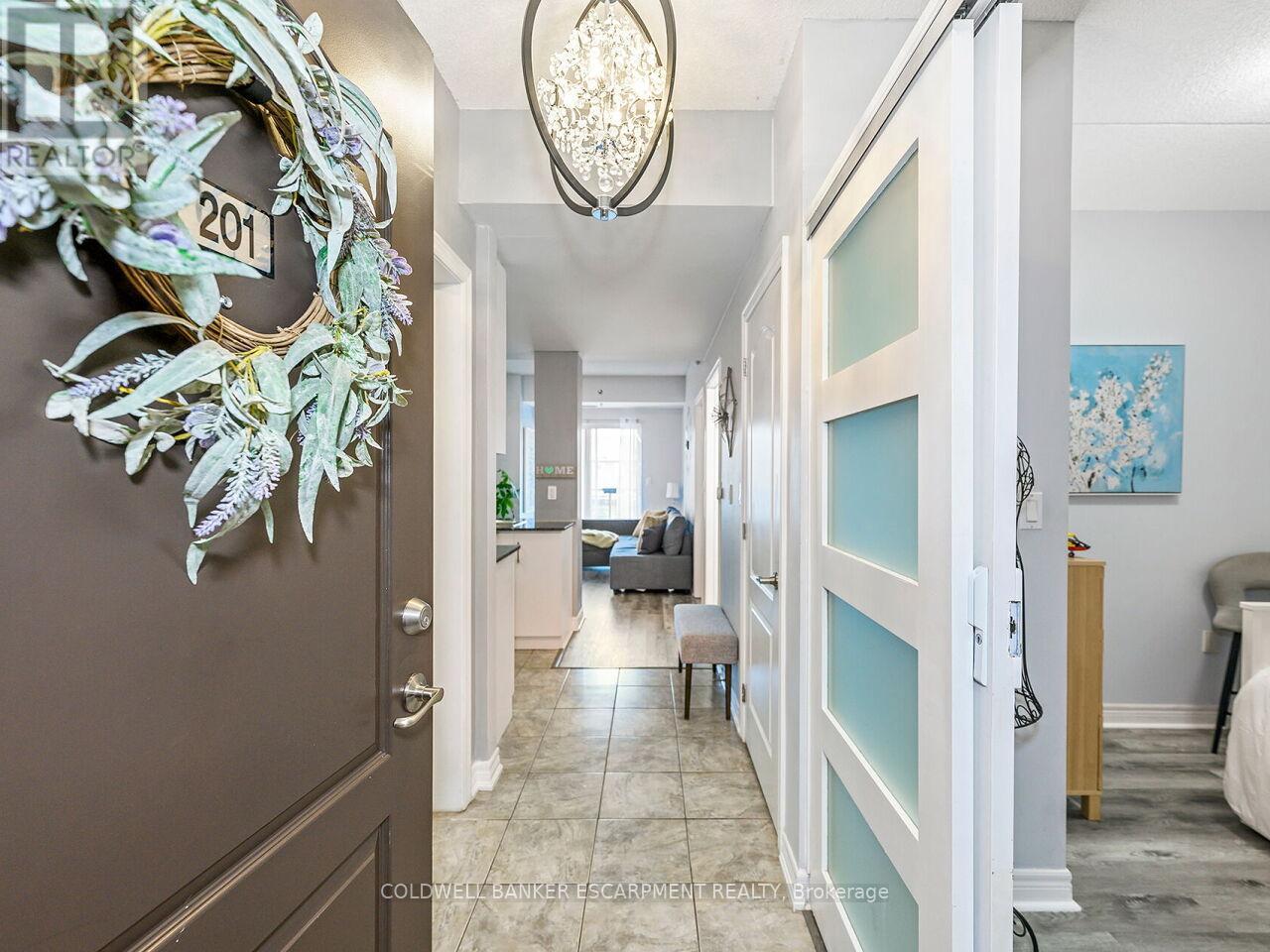 201 - 1419 Costigan Road, Milton, Ontario  L9T 2L4 - Photo 6 - W12386386