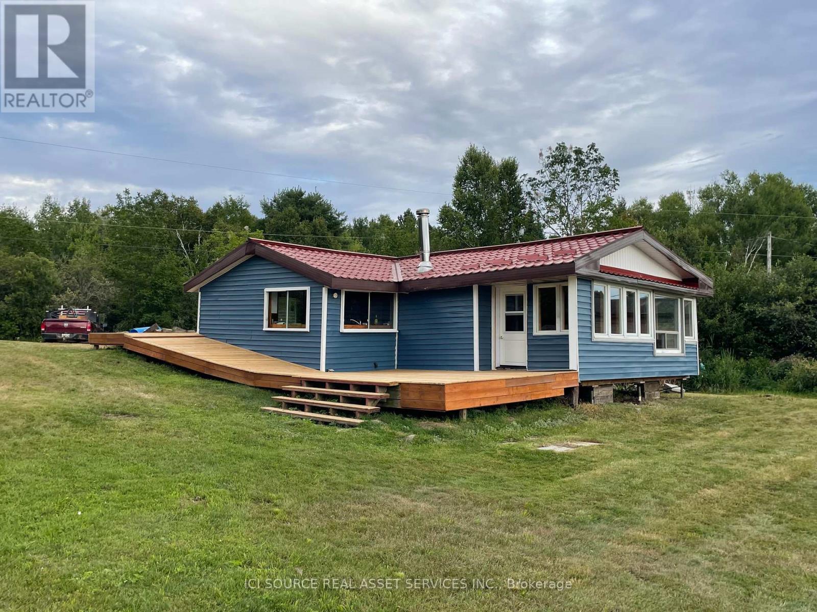 596C HAM LAKE ROAD E, Killarney, Ontario