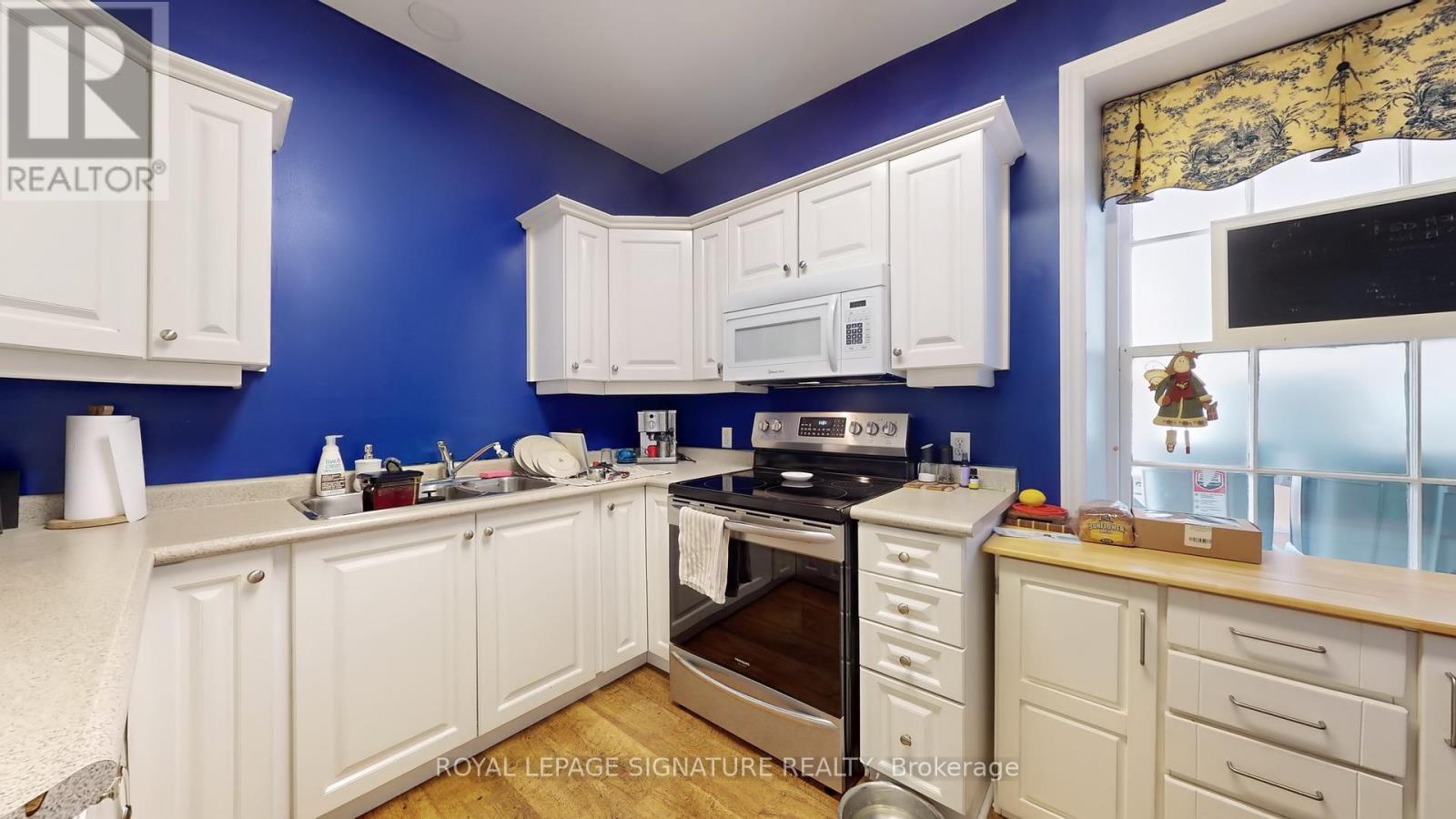 216 Barden Street, Guelph/eramosa (Eden Mills), Ontario  N0B 1P0 - Photo 13 - X12386391