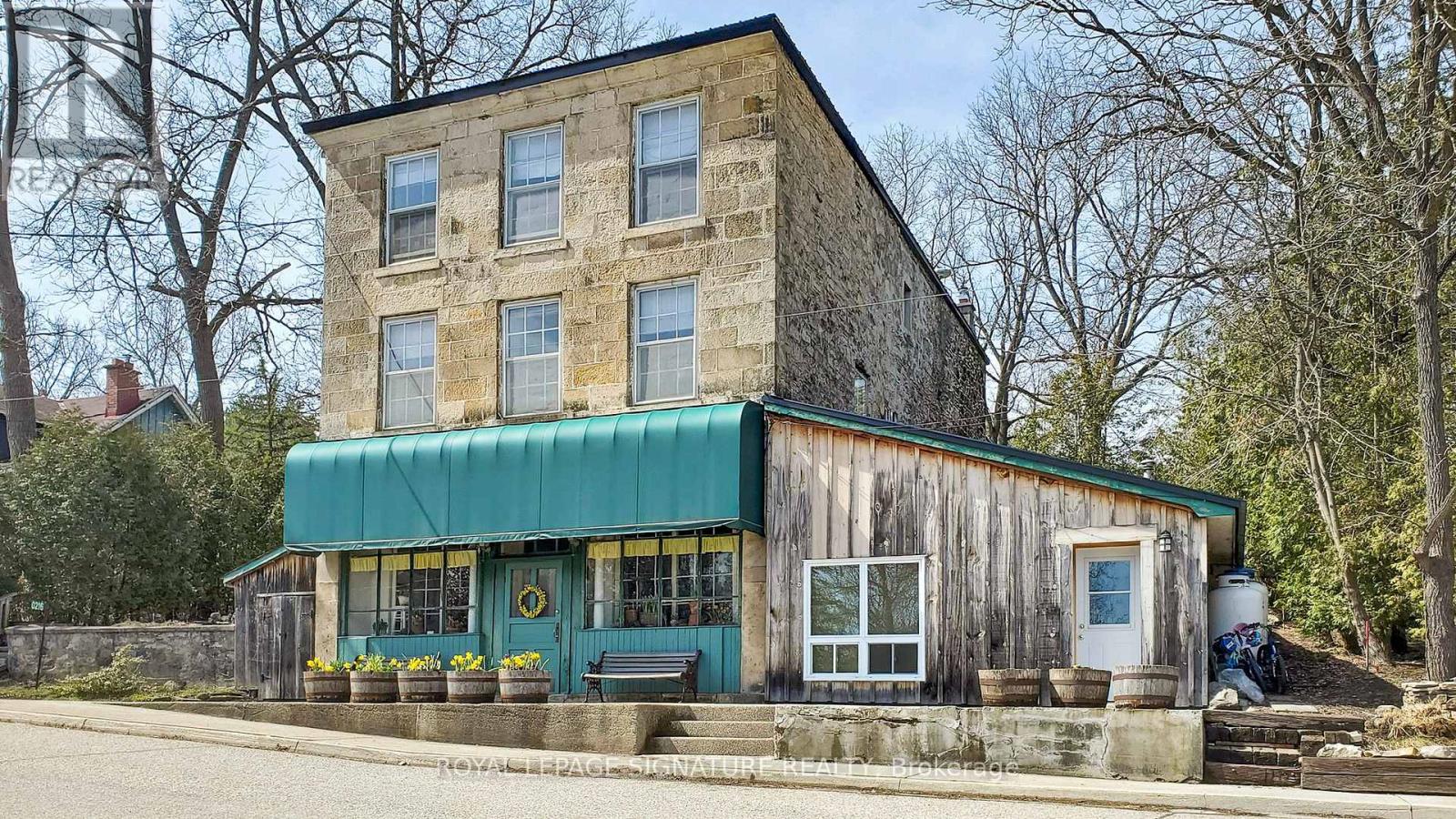 216 Barden Street, Guelph/eramosa (Eden Mills), Ontario  N0B 1P0 - Photo 32 - X12386391