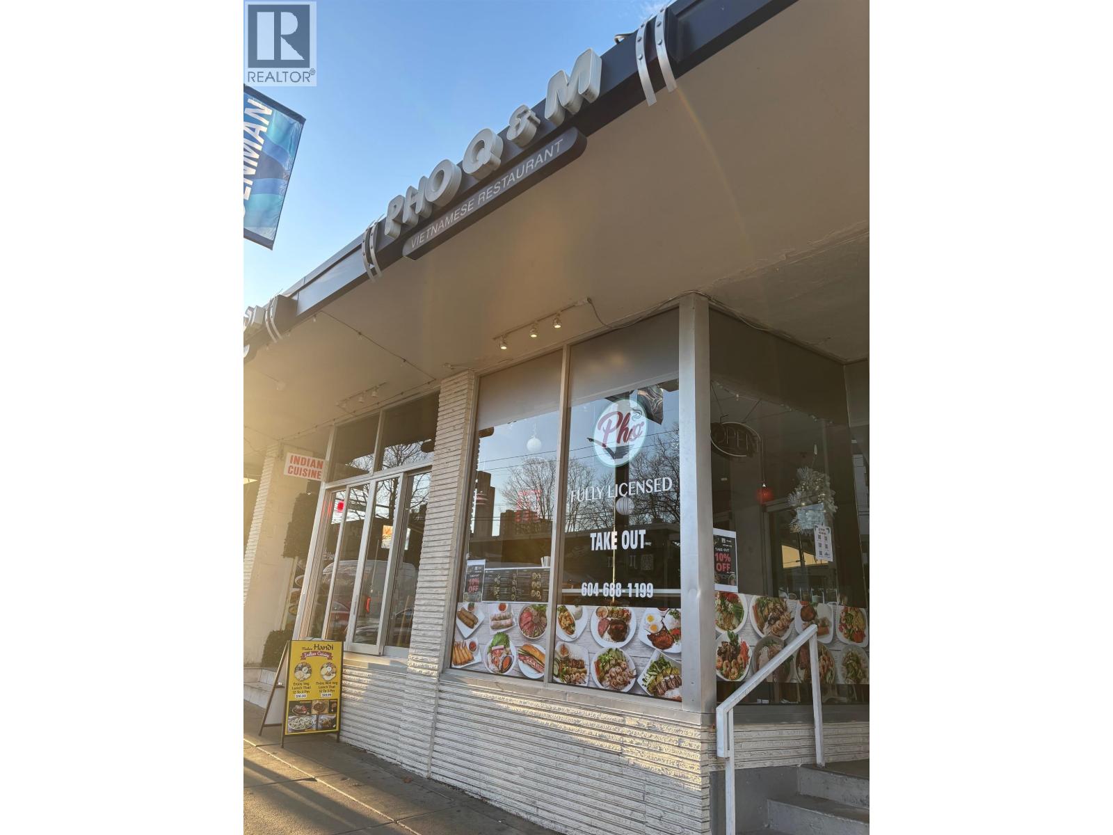 825 DENMAN STREET, Vancouver, British Columbia