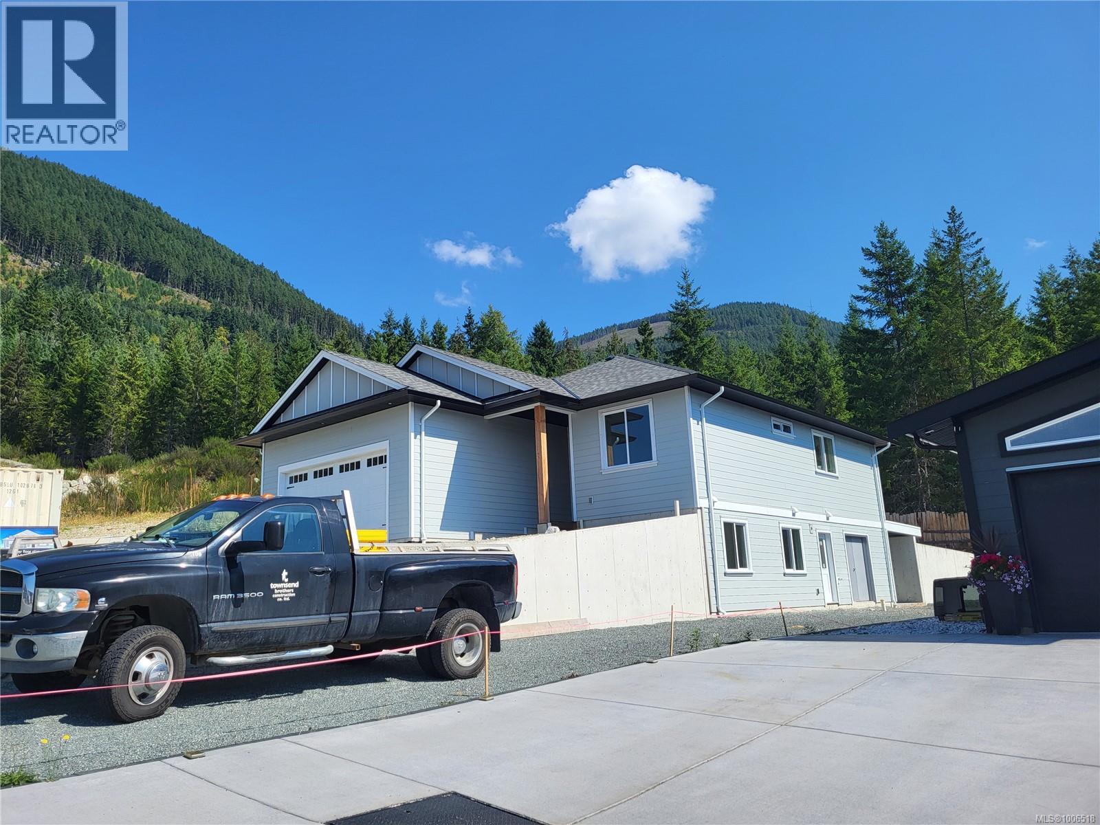 Property at 549 Mountain View Dr image 2
