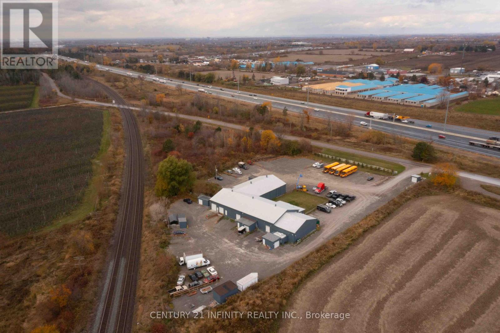 B - 1701 Darlington Park Road, Clarington, Ontario  L1E 2P7 - Photo 4 - E12115219