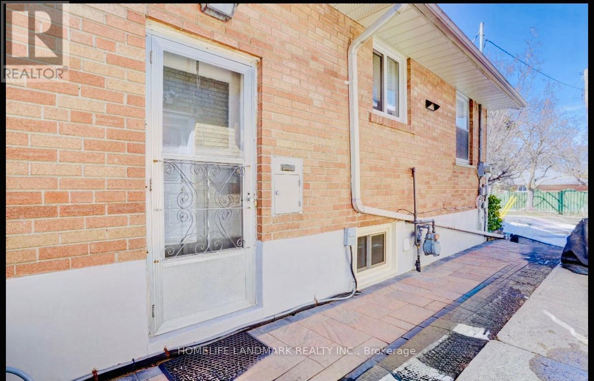 BASEMENT - 124 THICKETWOOD DRIVE, Toronto, Ontario